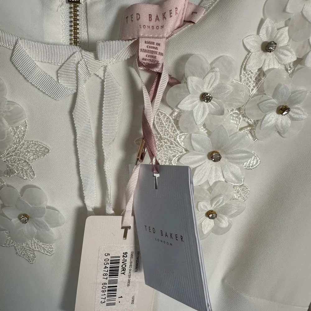 Ted Baker Ivory Dress with Floral Appliqué - Picture 5 of 6